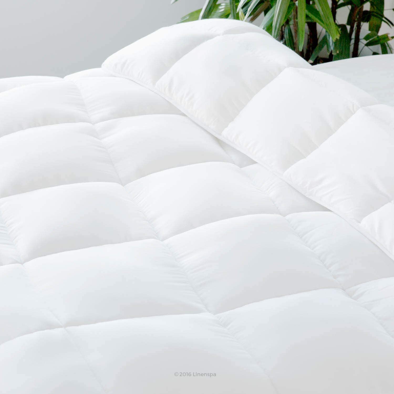 All-Season Quilted Comforter - Corner Duvet Tabs - Hypoallergenic - Plush Microfiber Fill - Machine Washable - Duvet Insert