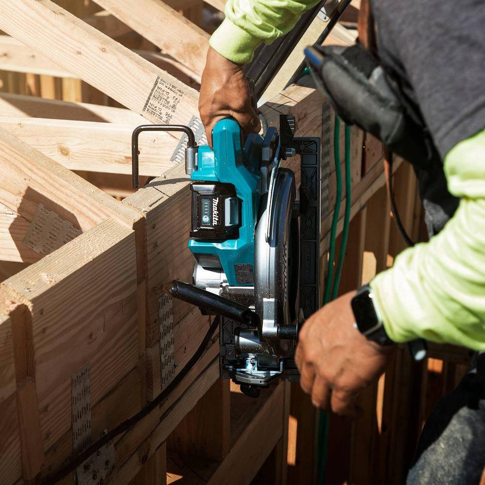 Makita 40V Max XGT Brushless Rear Handle 10-14 in. Circular Saw Kit AWS Capable (4.0Ah) GSR02M1