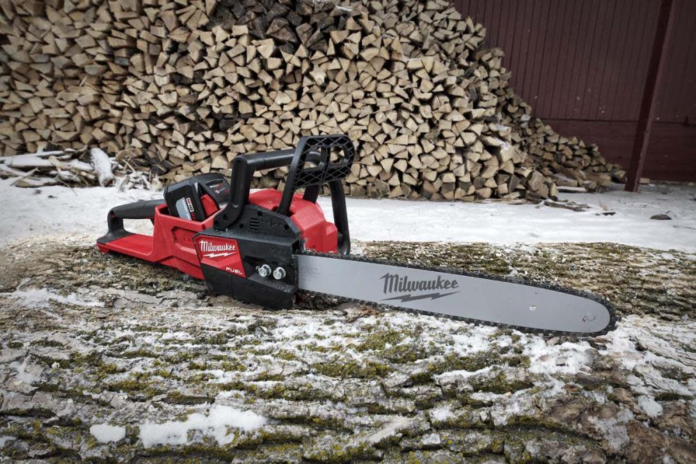 M18 FUEL? 16 in. Chainsaw-Reconditioned ;