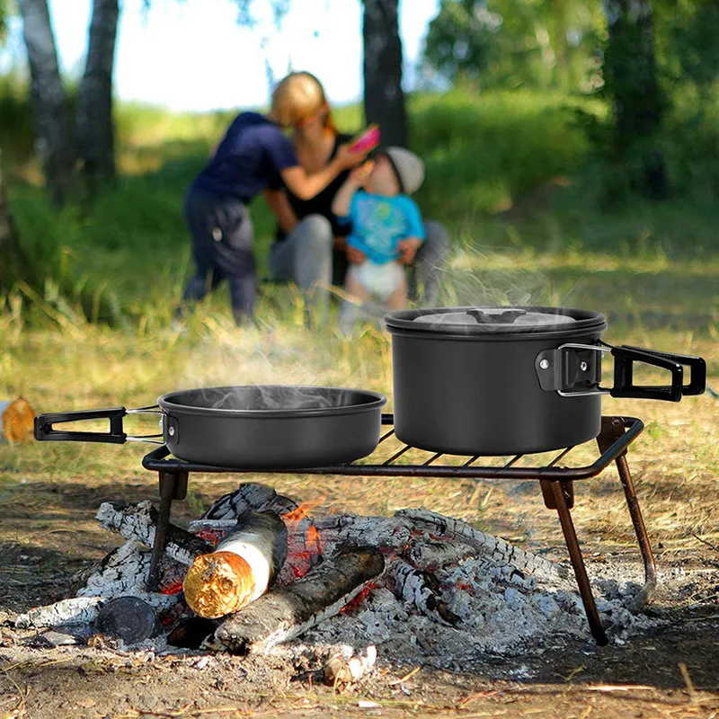 Popular 2 3 Person camp kitchen cooking utensil set travel Other outdoor accessories camping flying pans set