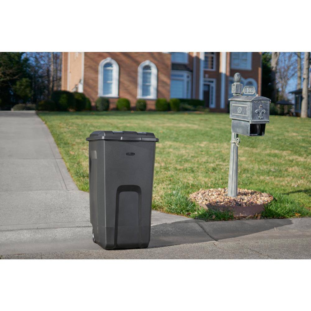 Rubbermaid Roughneck 45 Gal. Black Wheeled Vented Trash Can with Lid (2-Pack) 2136425-2