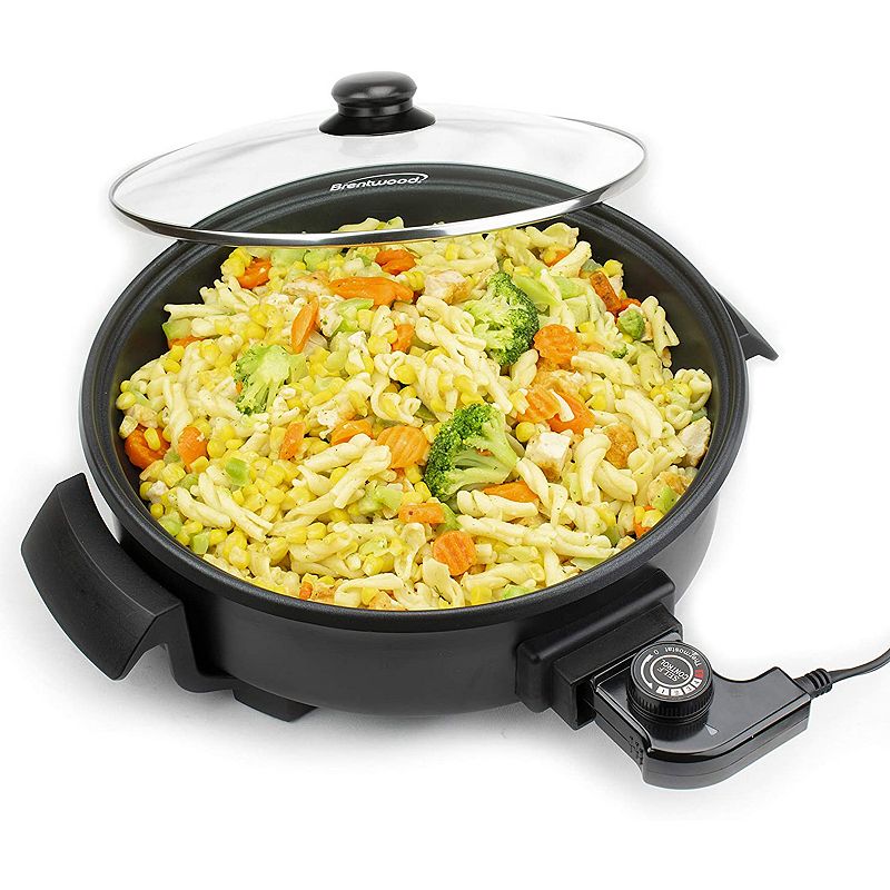 Brentwood 12 inch Round Non-Stick Electric Skillet with Vented Glass Lid in Black