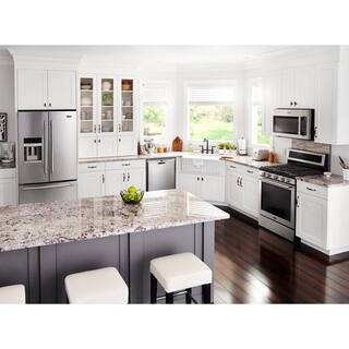 Maytag 5.8 cu. ft. Gas Range with True Convection in Fingerprint Resistant Stainless Steel MGR8800FZ