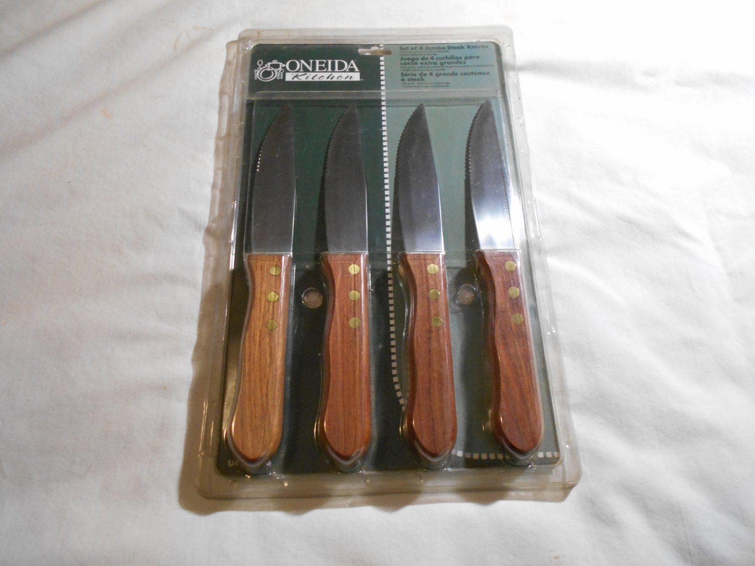 Oneida Kitchen Set of 4 Jumbo Steak Knives (2001) (188) Brand New in Container