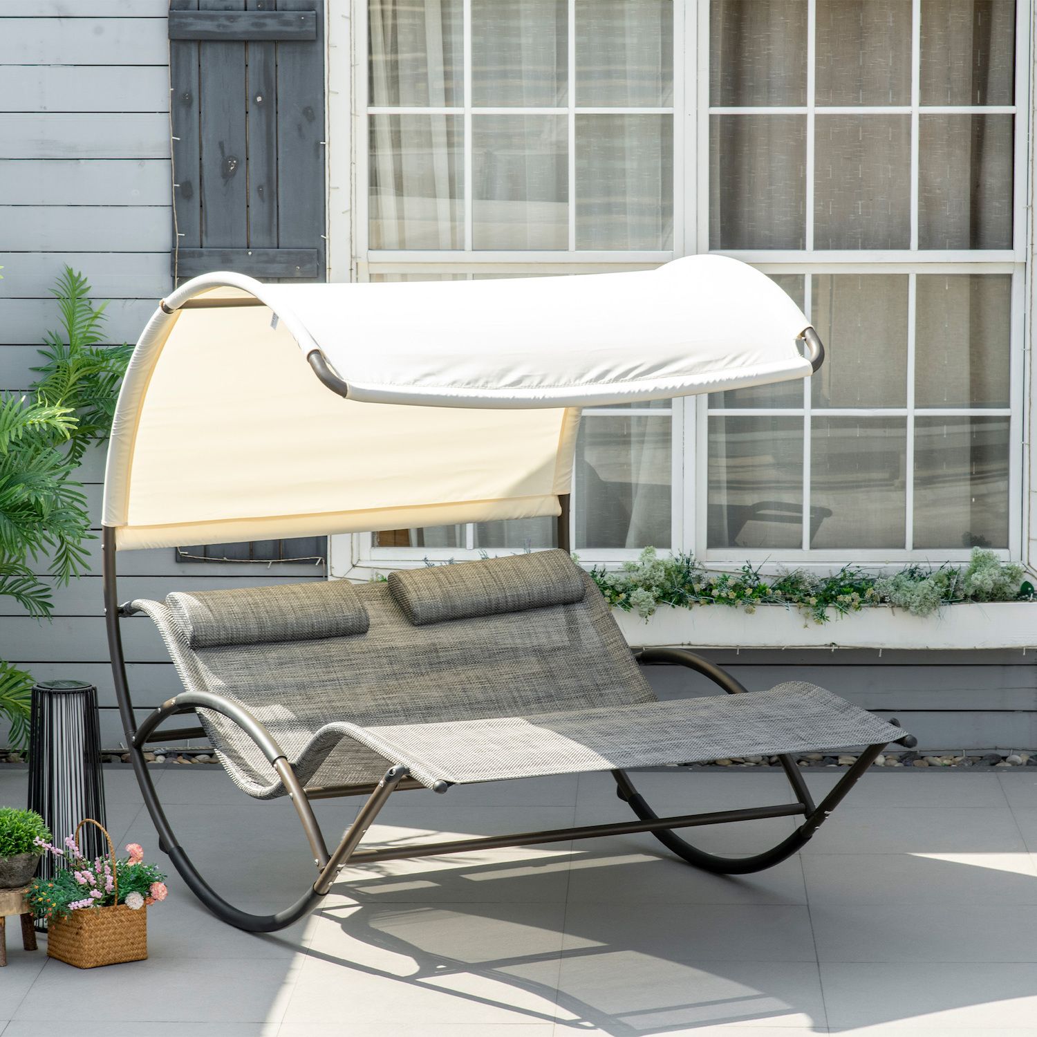 Outsunny Outdoor Double Chaise Rocking Chair， Day Bed Sun Lounger with Canopy Shade， Headrest Pillow， Light Gray