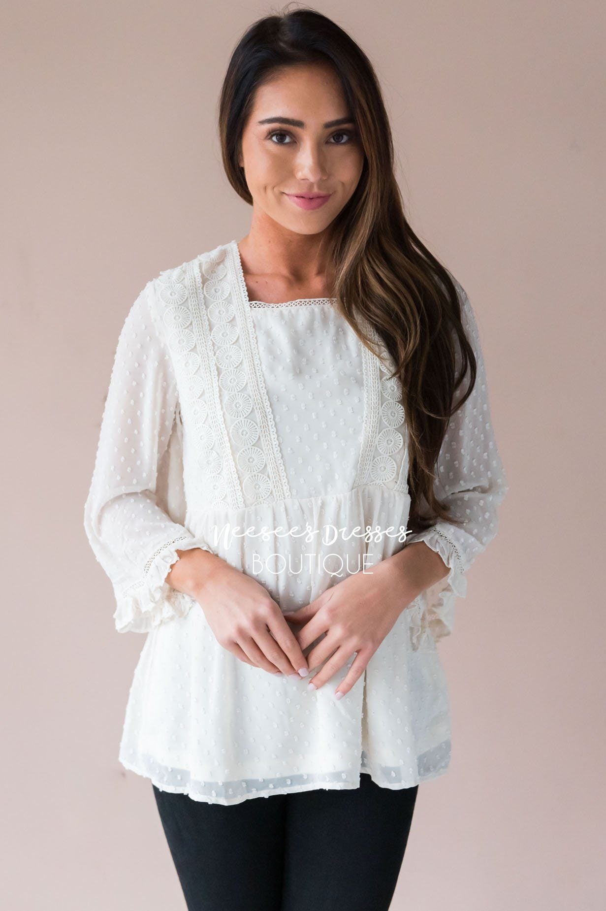 Dotted Crochet Trim Gathered Waist Blouse