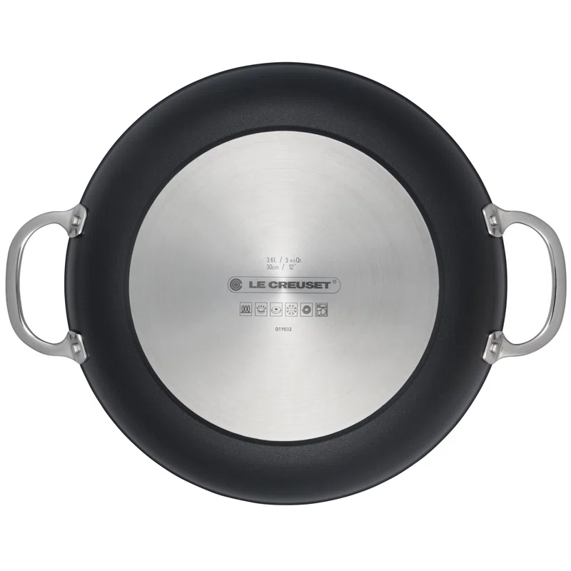 Le Creuset TNSP8100-30 Toughened Nonstick PRO Shallow Casserole Braiser with Glass Lid， 4 qt.