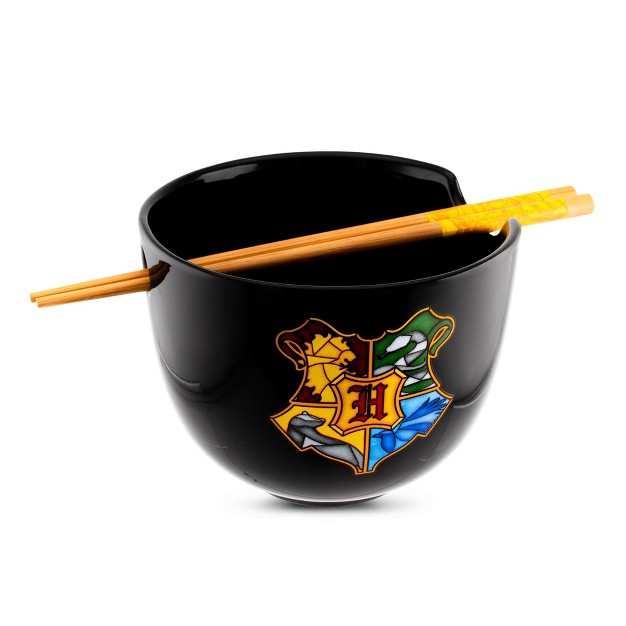 Silver Buffalo Harry Potter Hogwarts Crest 20 ounce Ramen Bowl And Chopstick Set