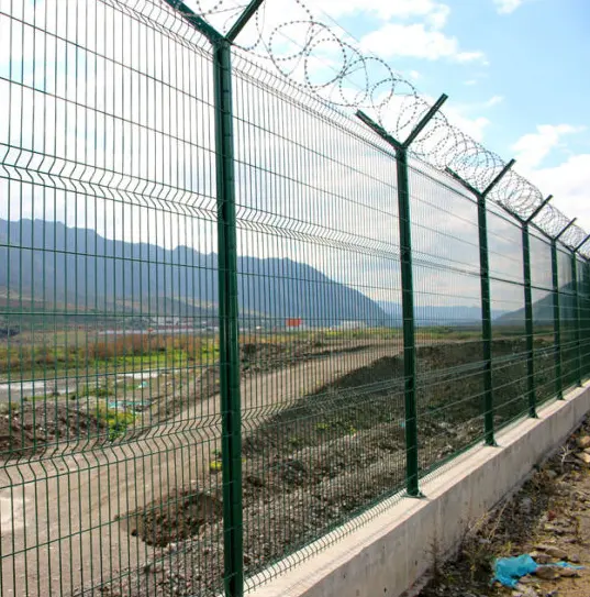 Factory Directly Supply V Fold Wire Mesh Fence Tennis Court Fence