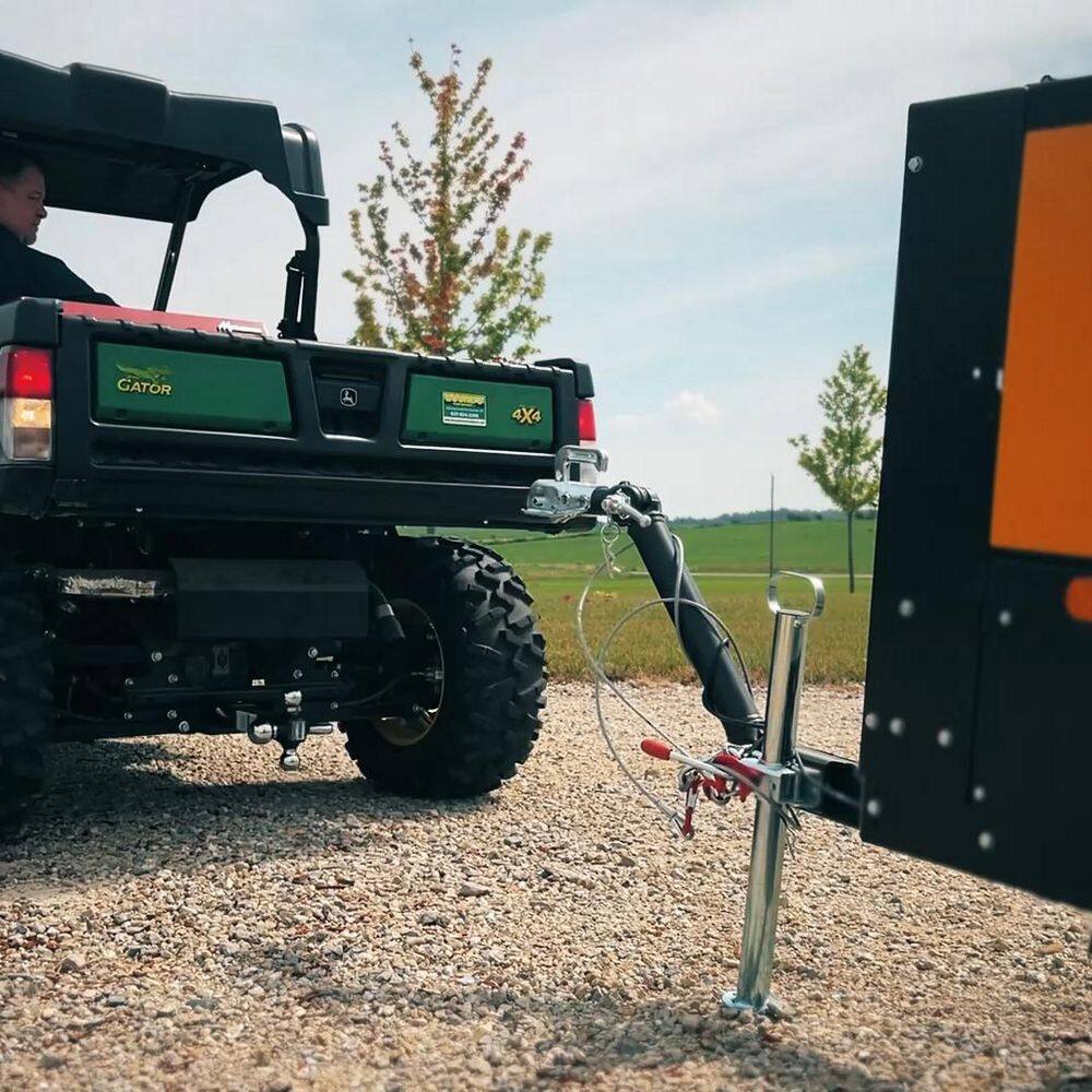 EMAX 115 CFM 125 psi Portable Diesel Driven Rotary Screw Towable Air Compressor with 24 HP Kubota Diesel Engine EDS115TR