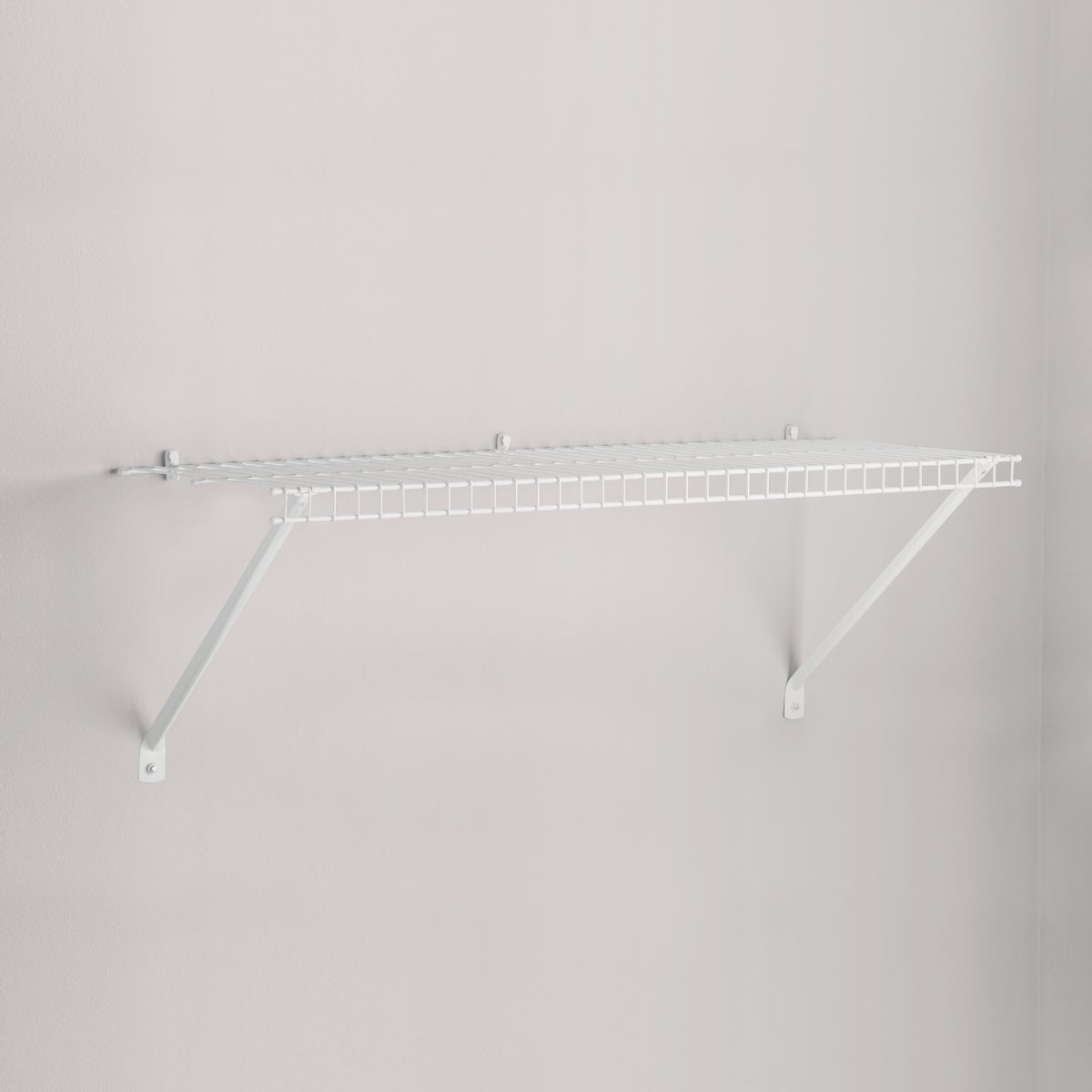 Rubbermaid Linen Closet Shelf with Hardware White