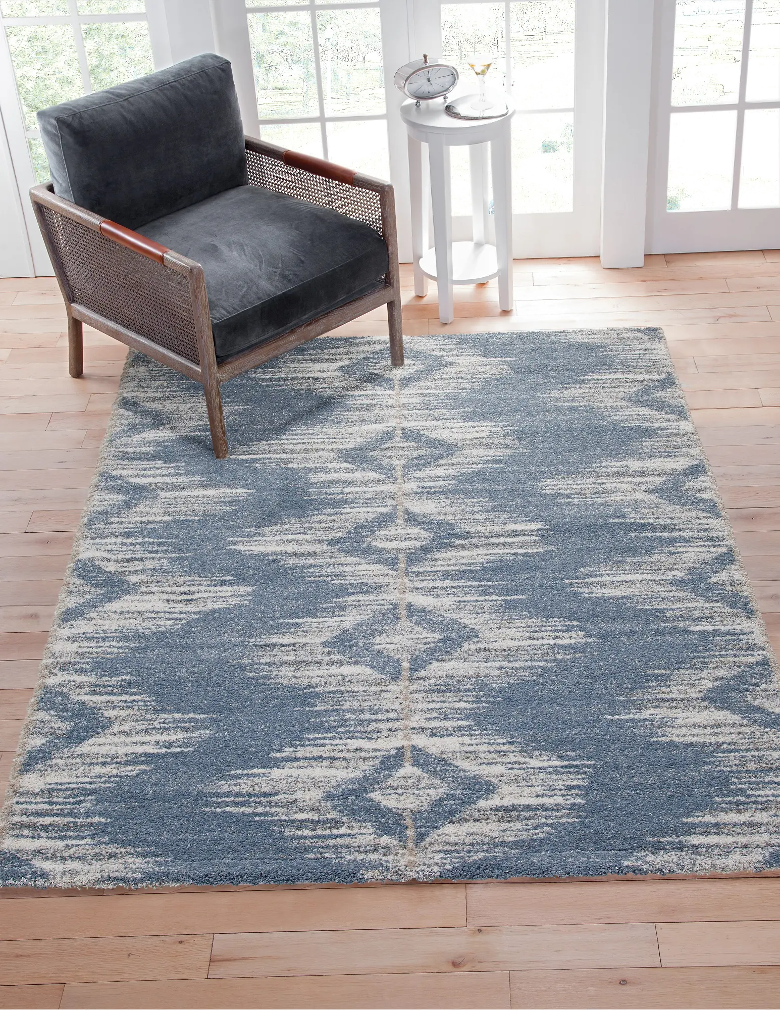 Granada 5 x 8 Ombre Blue and Beige Area Rug