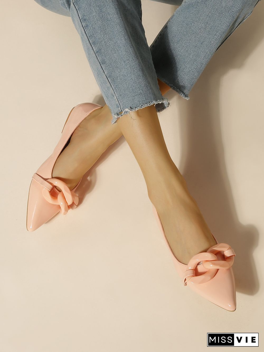 Fashion Chain Pointed Toe Pumps