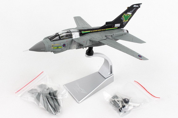 CORGI Tornado G4R 1/72 No Ix Raf Retirement Livery...