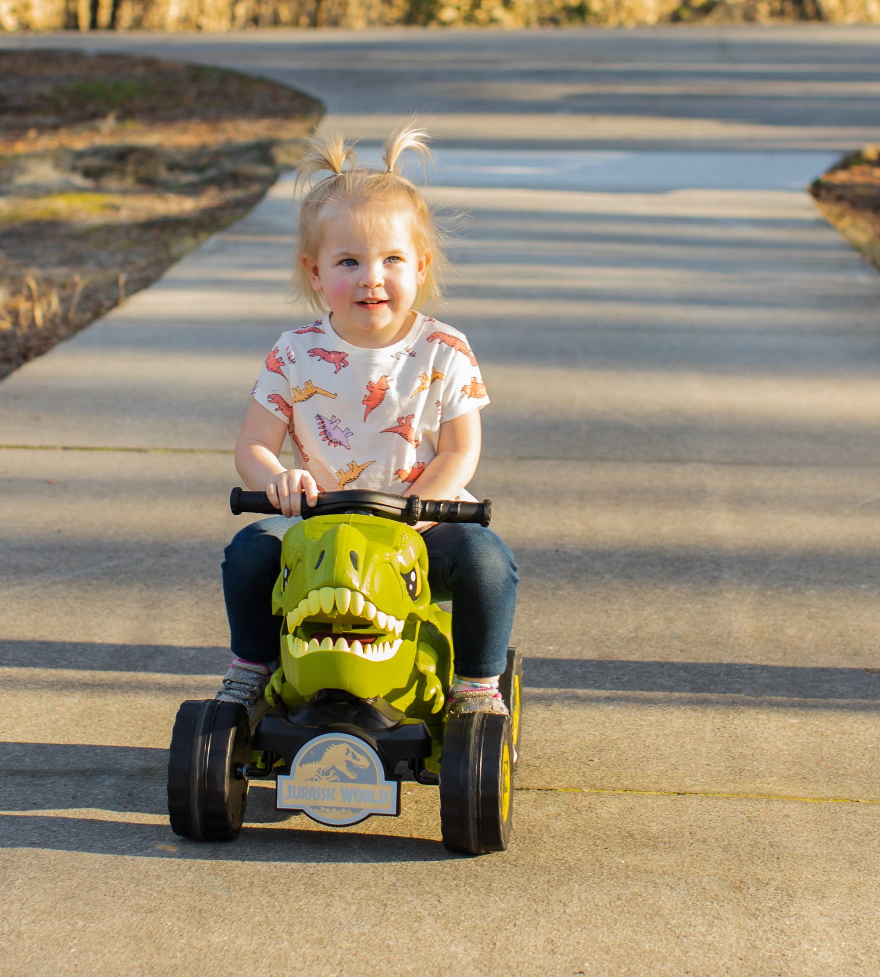 Jurassic World 6V T-Rex Quad with Interactive Play Features