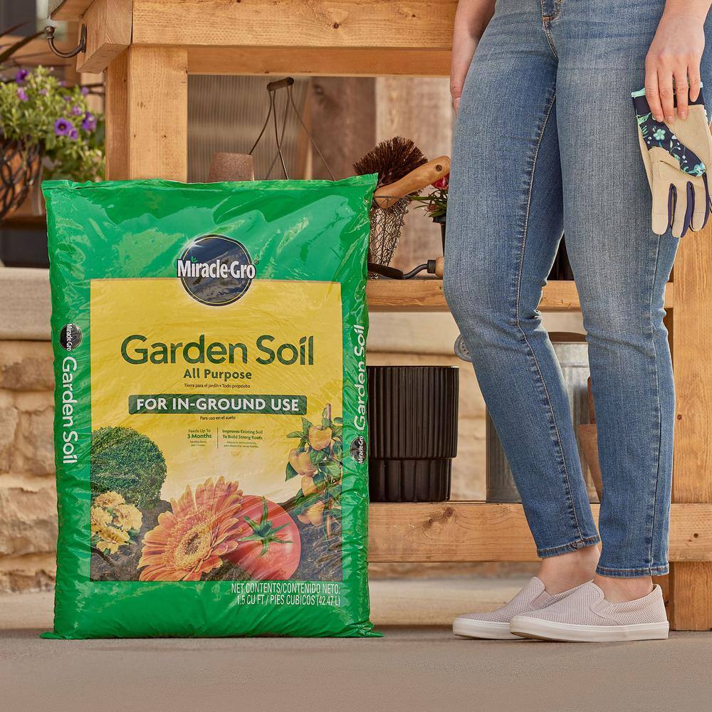 Miracle-Gro 1.5 cu. ft. All Purpose Garden Soil 70359500