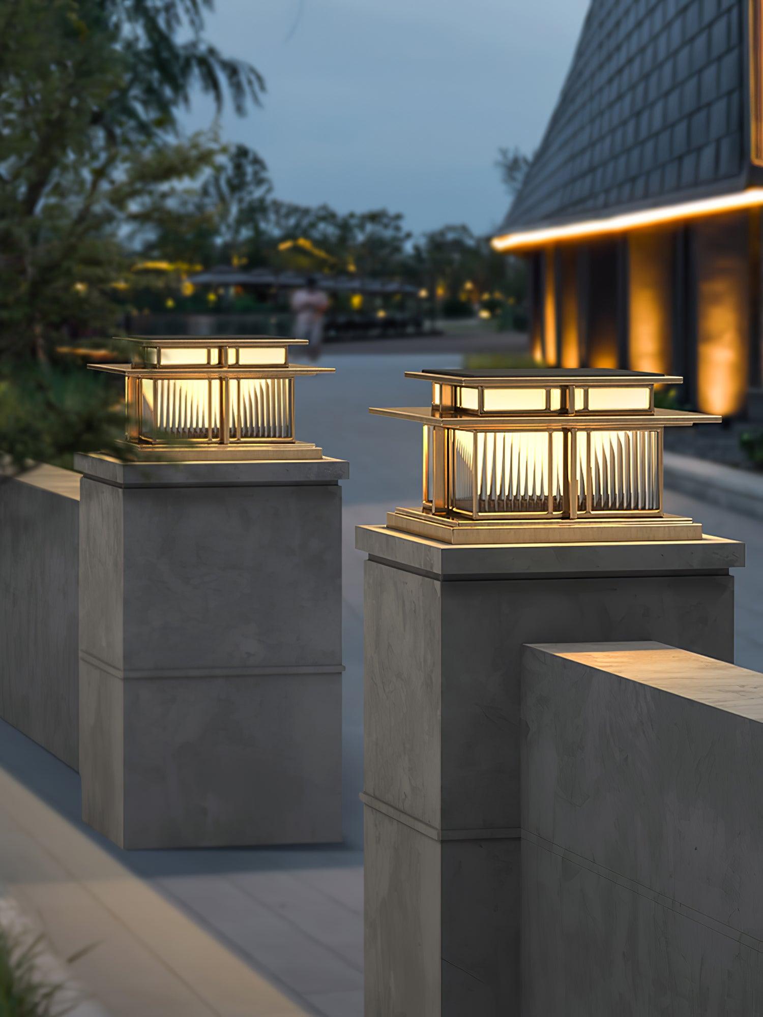 Boilyn Pillar Outdoor Light