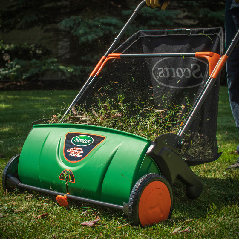 PUSH LAWN SWEEPER 26