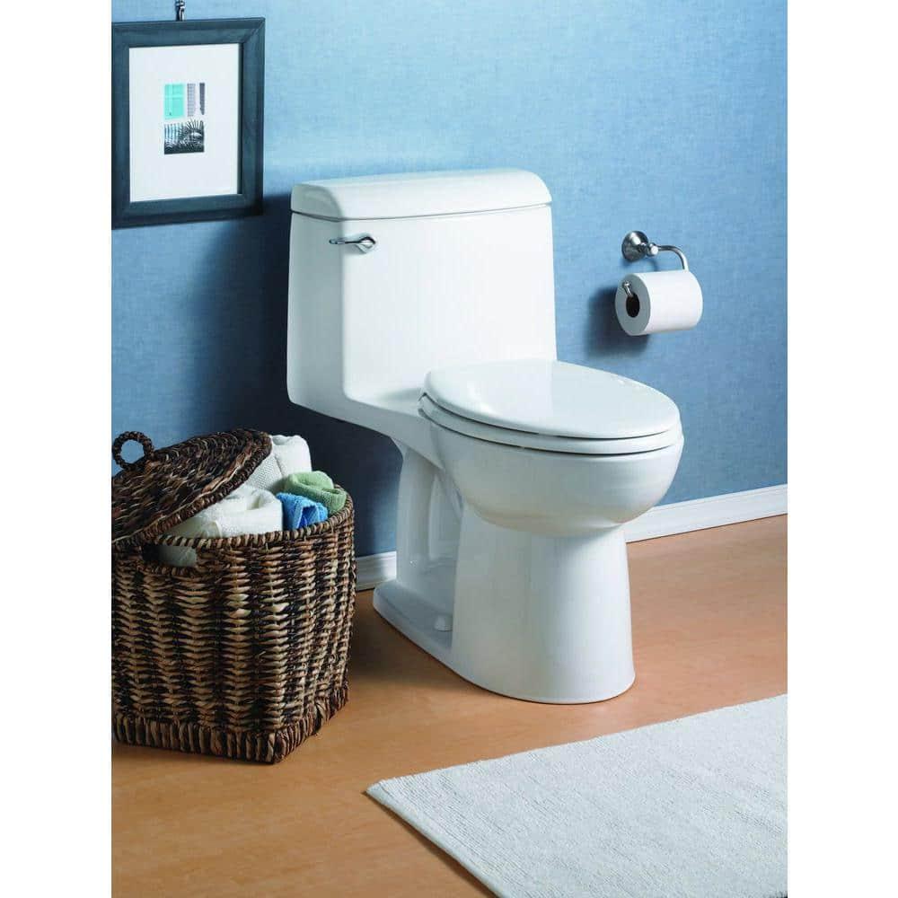 American Standard Champion Four 1Piece 16 GPF Single Flush Elongated Toilet in White Seat Included