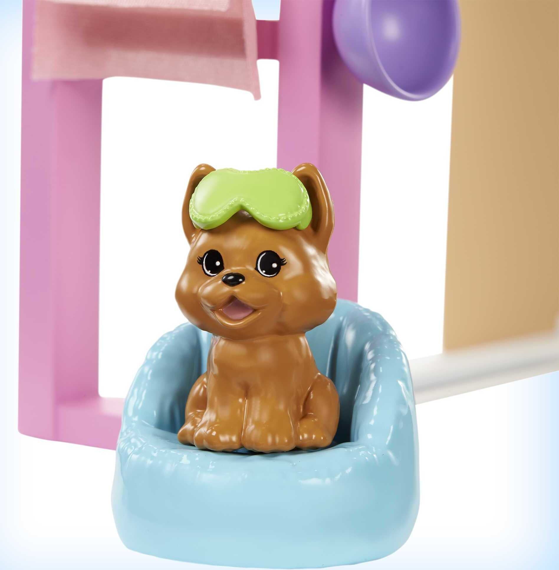 Barbie Face Mask Spa Day Playset, Brunette Doll and 10+ Accessories Including Puppy, Mask Mold and Dough