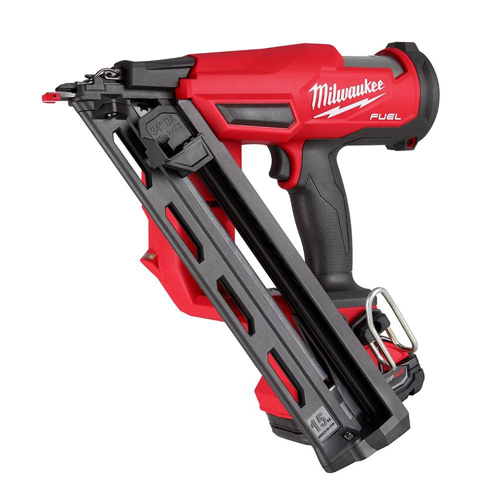 Milwaukee M18 FUEL 15 Gauge Finish Nailer Kit 2839-21CT from Milwaukee