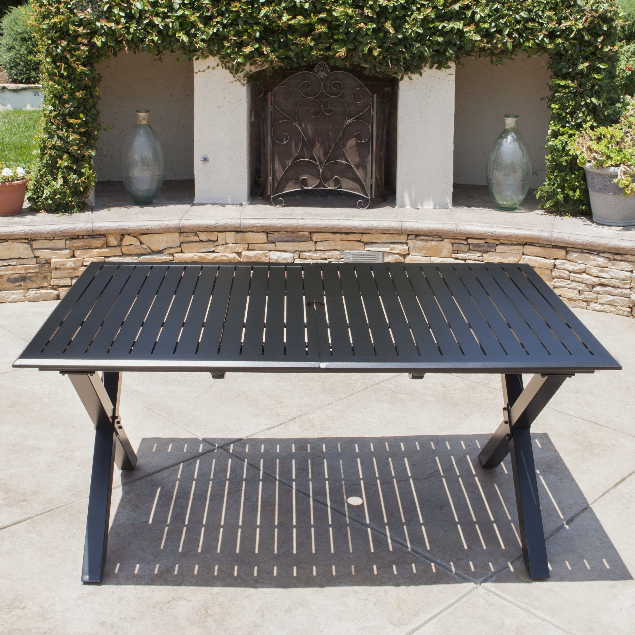 Eowyn  Black Cast Aluminum Expandable Outdoor Dining Table