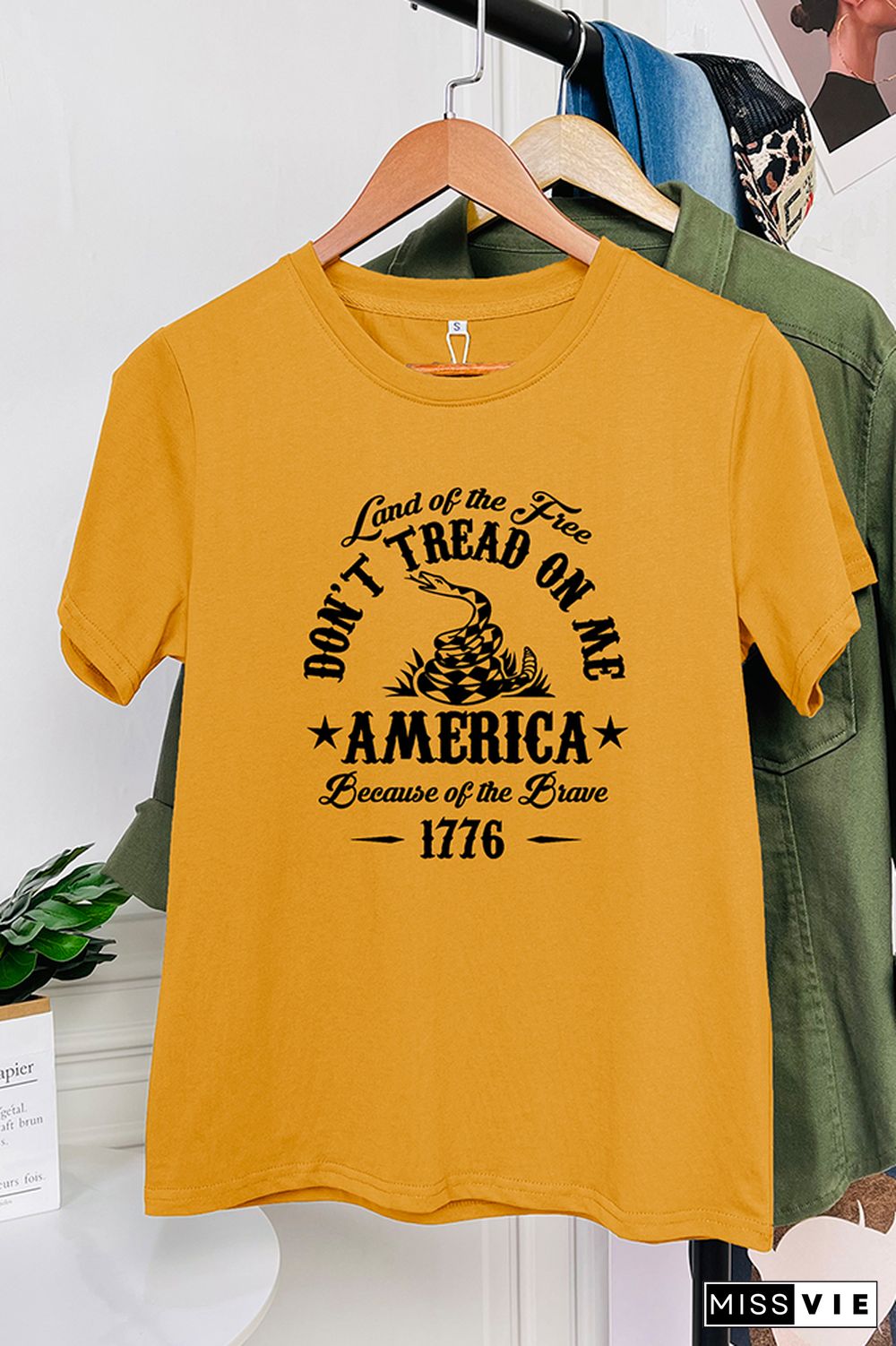 Dont' Tread On Me Graphic T-Shirt Wholesale