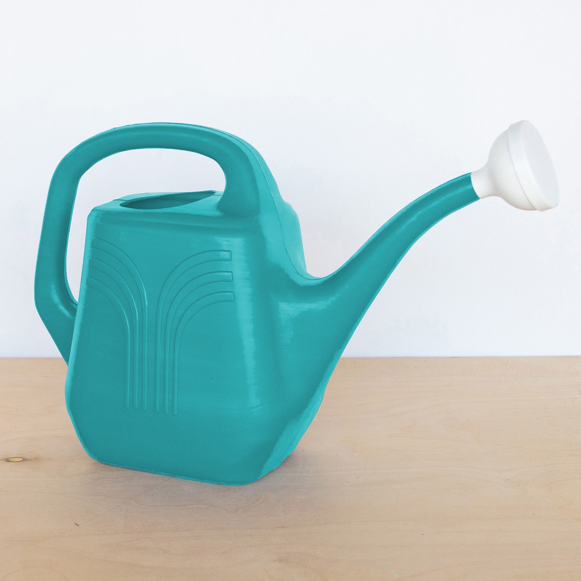 Bloem Classic Watering Can: 2 Gallon Capacity - Bermuda Teal - Durable Resin， Removable Nozzle Spout， Easy to Handle， Wide Mouth， For Indoor and Outdoor Use， Gardening