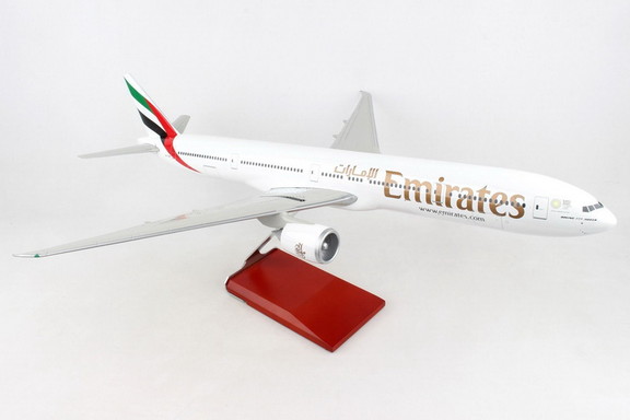 SKYMARKS Emirates 777 300Er Expo 1/100 W/Wood Stan...