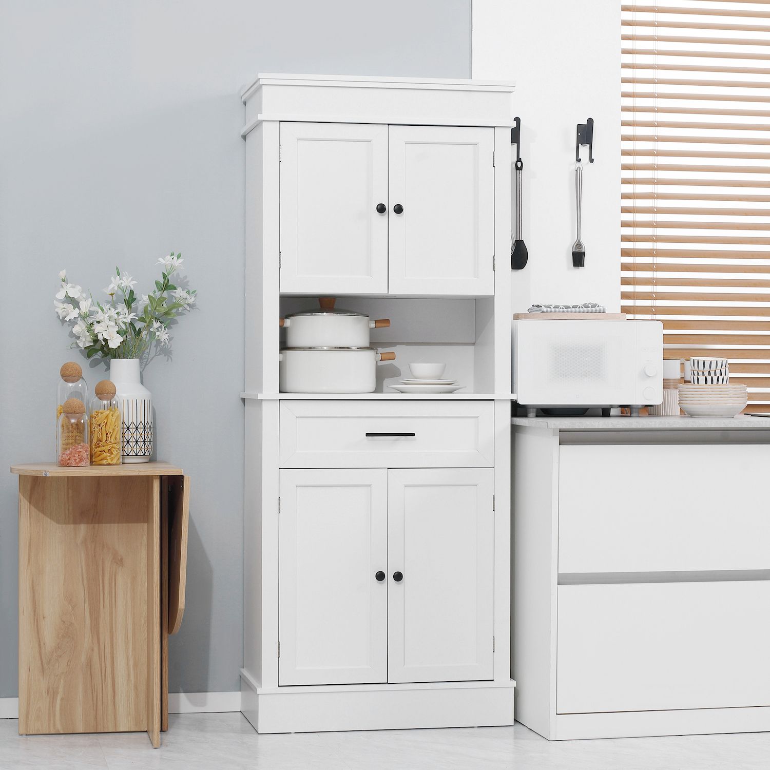 HOMCOM Buffet with Hutch， Freestanding Kitchen Pantry Storage Cabinet with Doors and Drawer， Adjustable Shelving， White