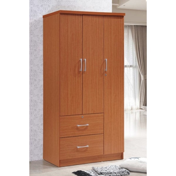 Hodedah Import 3 Door Armoire with Clothing Rod， Shelves， and 2 Drawers， Cherry - - 37191655