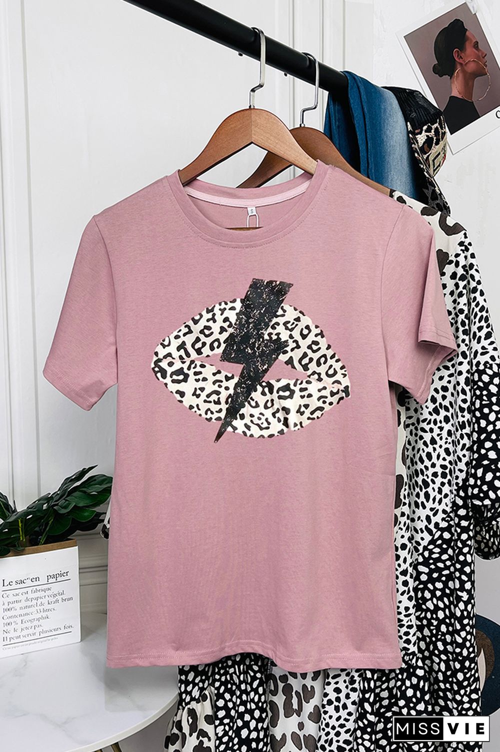 Leopard Lightning Lip Print Graphic Tees for Women Wholesale Short Sleeve T shirts Top