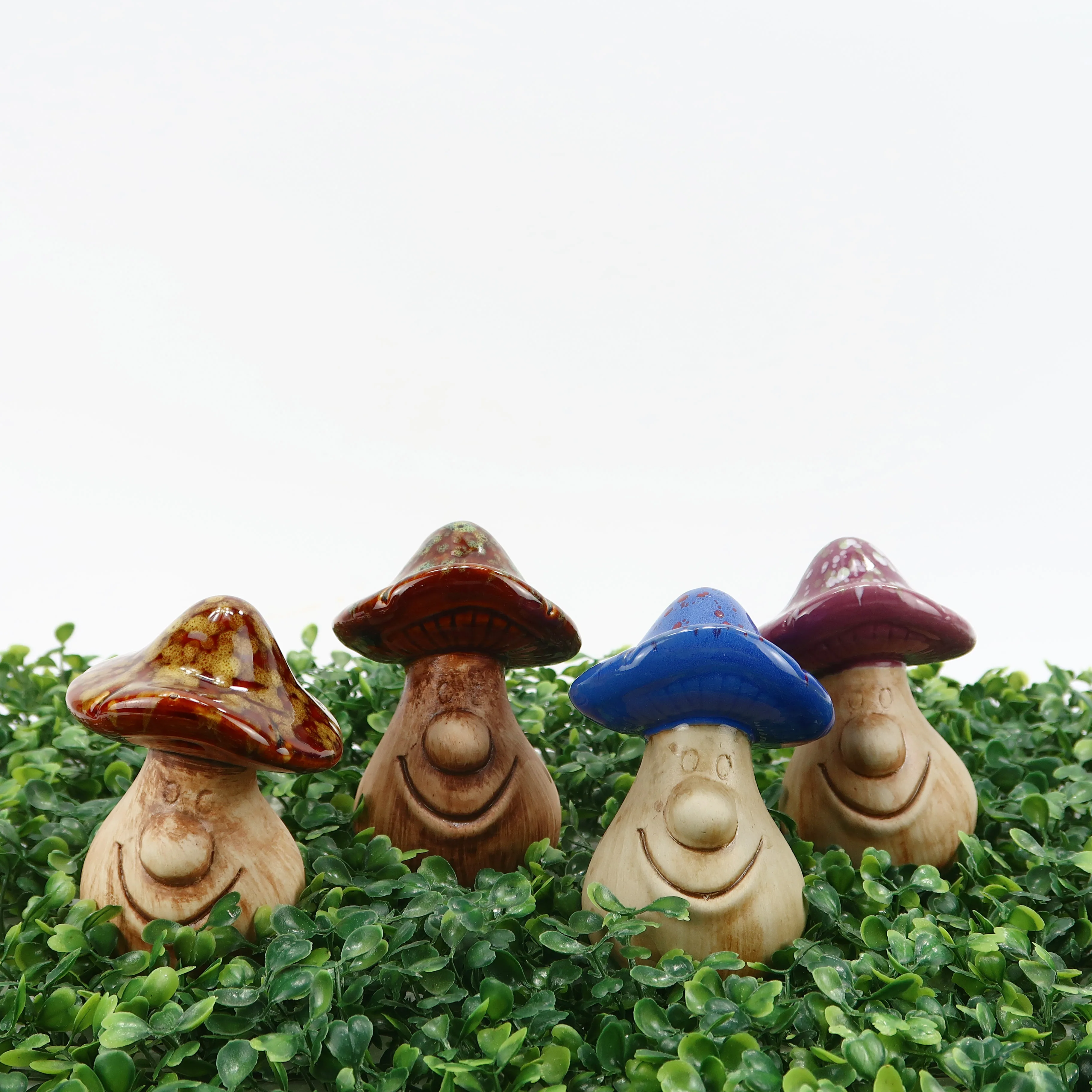 Fairy Tale Style Ceramic Ornament Mushroom Human Face Artificial Plant Garden Outdoor Decoration Ceramic Mushroom Ornament