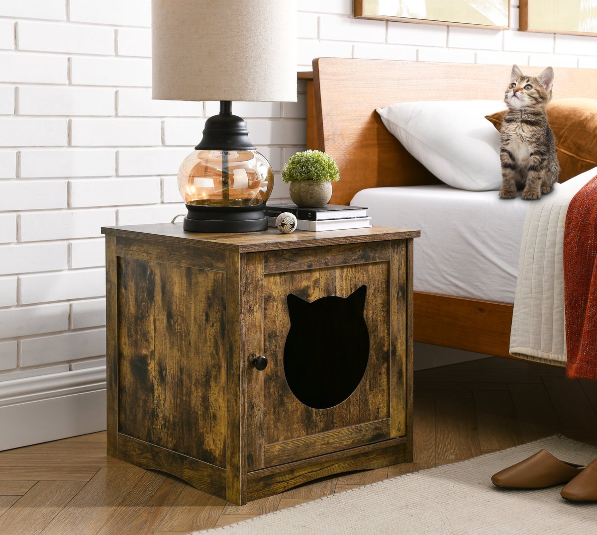 Sweet Barks Enclosed House Side Table Cat Litter Box， Rustic Brown