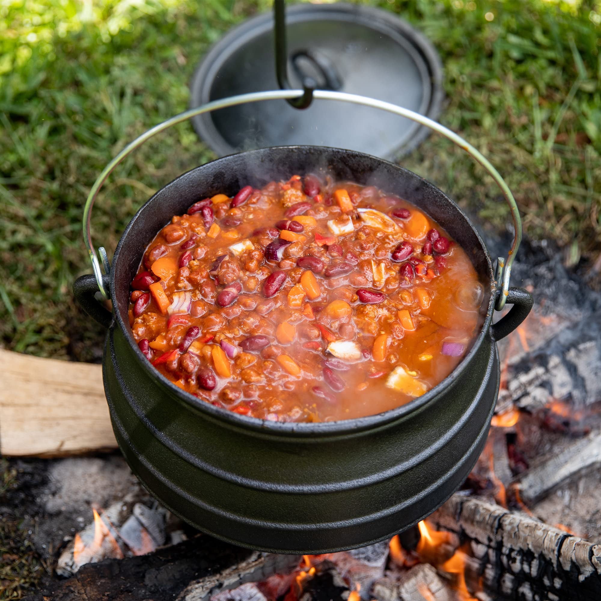 Cast Iron Pre-Seasoned Potjie African Pot, 8 Quarts With Wooden Crate, SIze 3