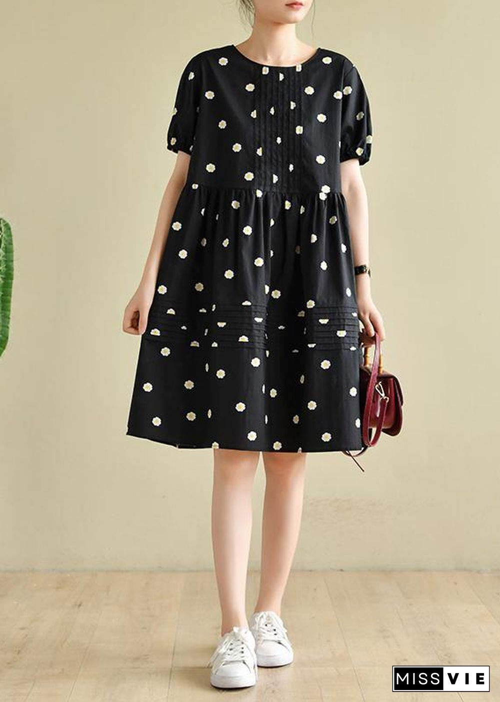 Chic o neck Cinched clothes black daisy print Dresses