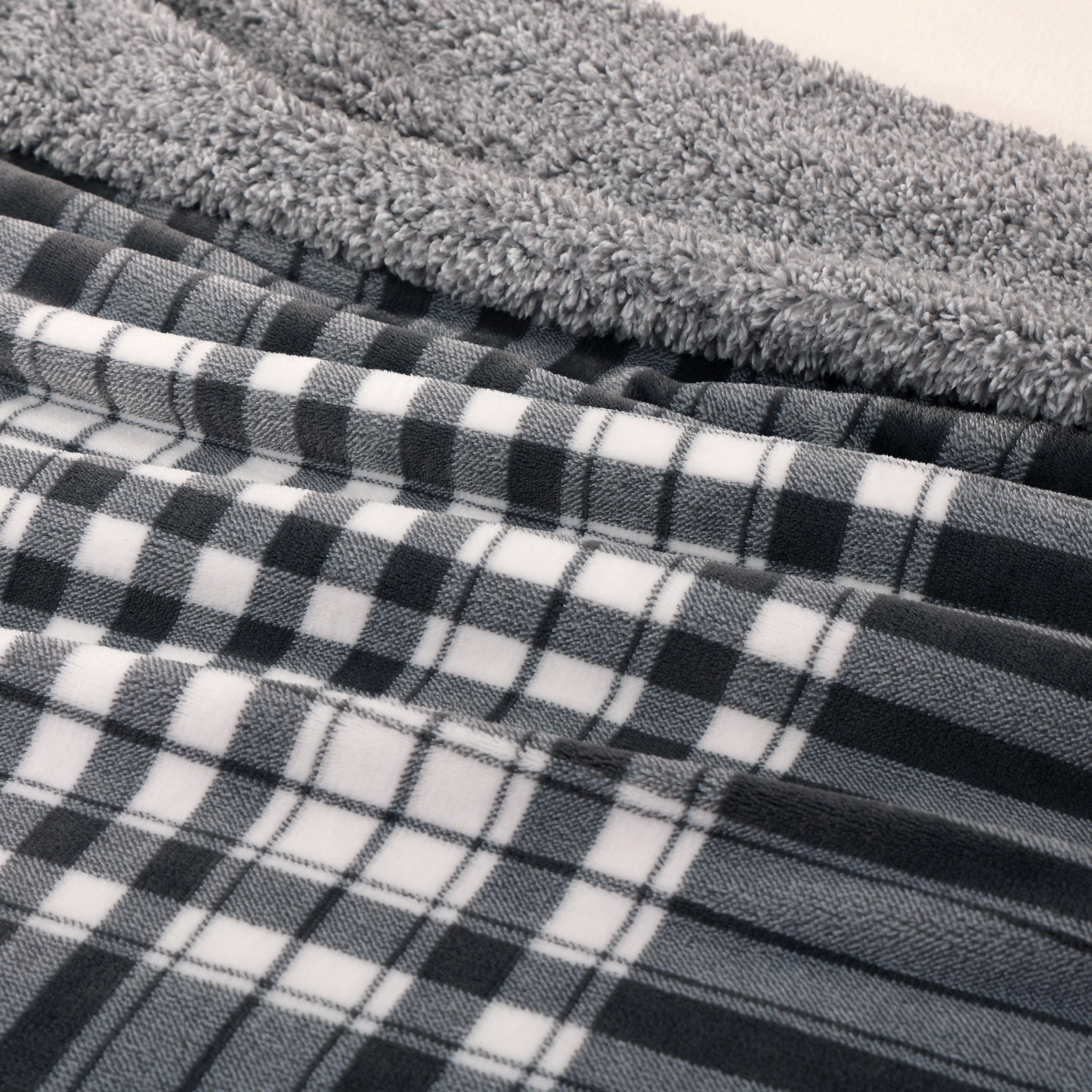 Berkshire Blanket Gray， White， Multi-Color Plaid Sherpa， Velvet Plush Reversible Bed Blanket Twin