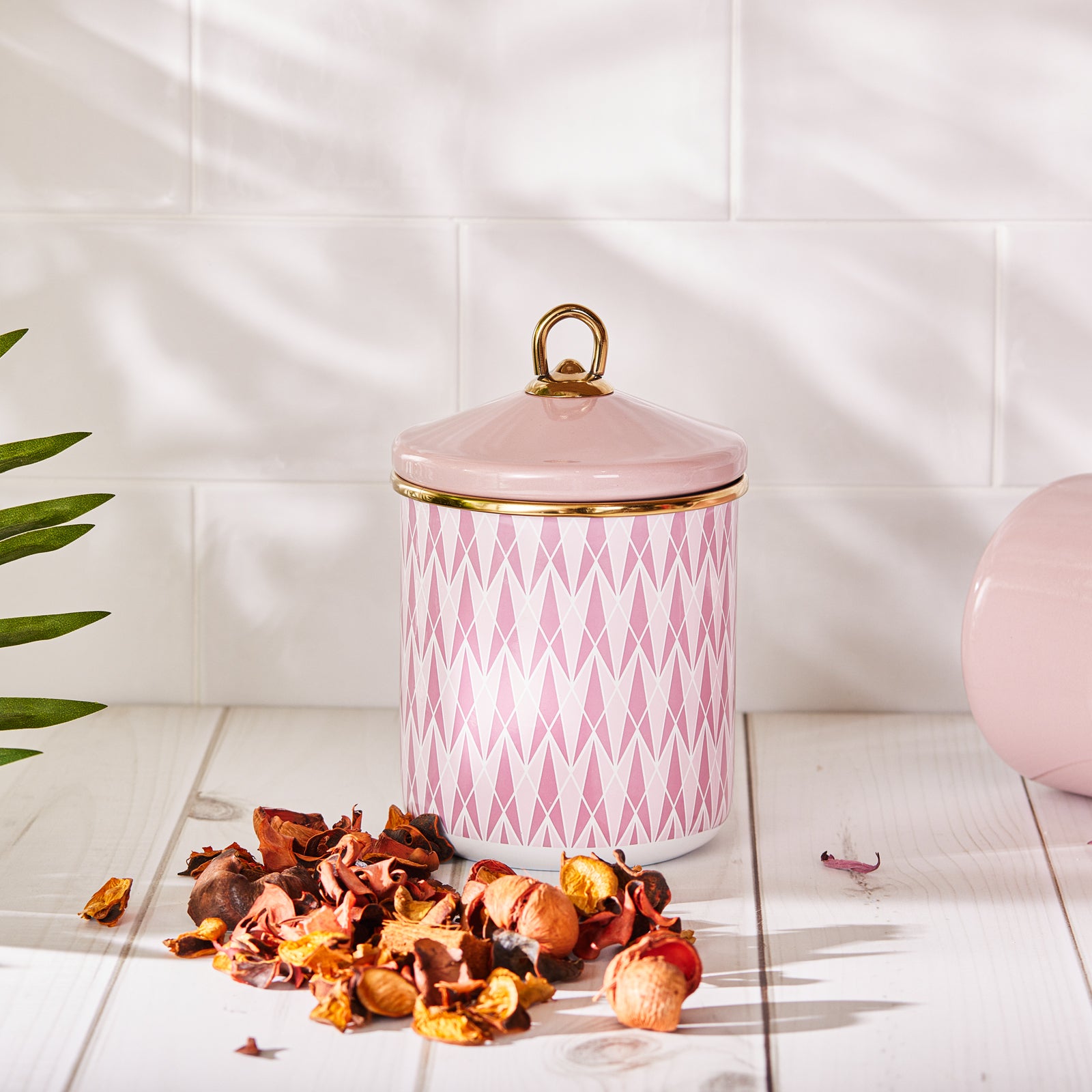 Karaca Retro Pink Storage Container Small 153.03.06.5027