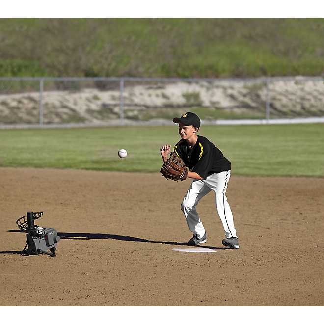 SKLZ Catapult Soft Toss Pitch Machine and Fielding Trainer