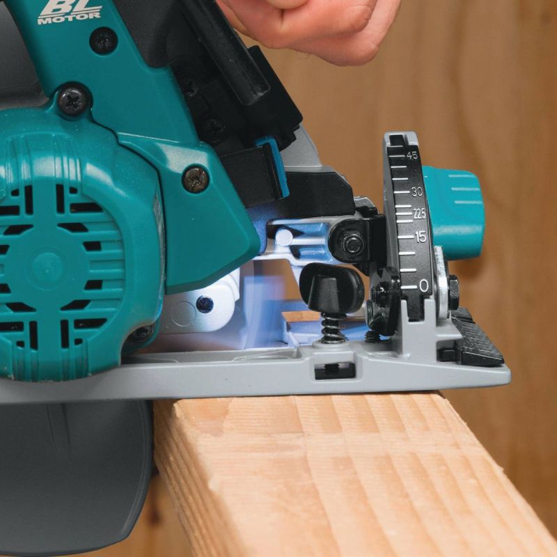 Makita 18V Cordless Circular Saw