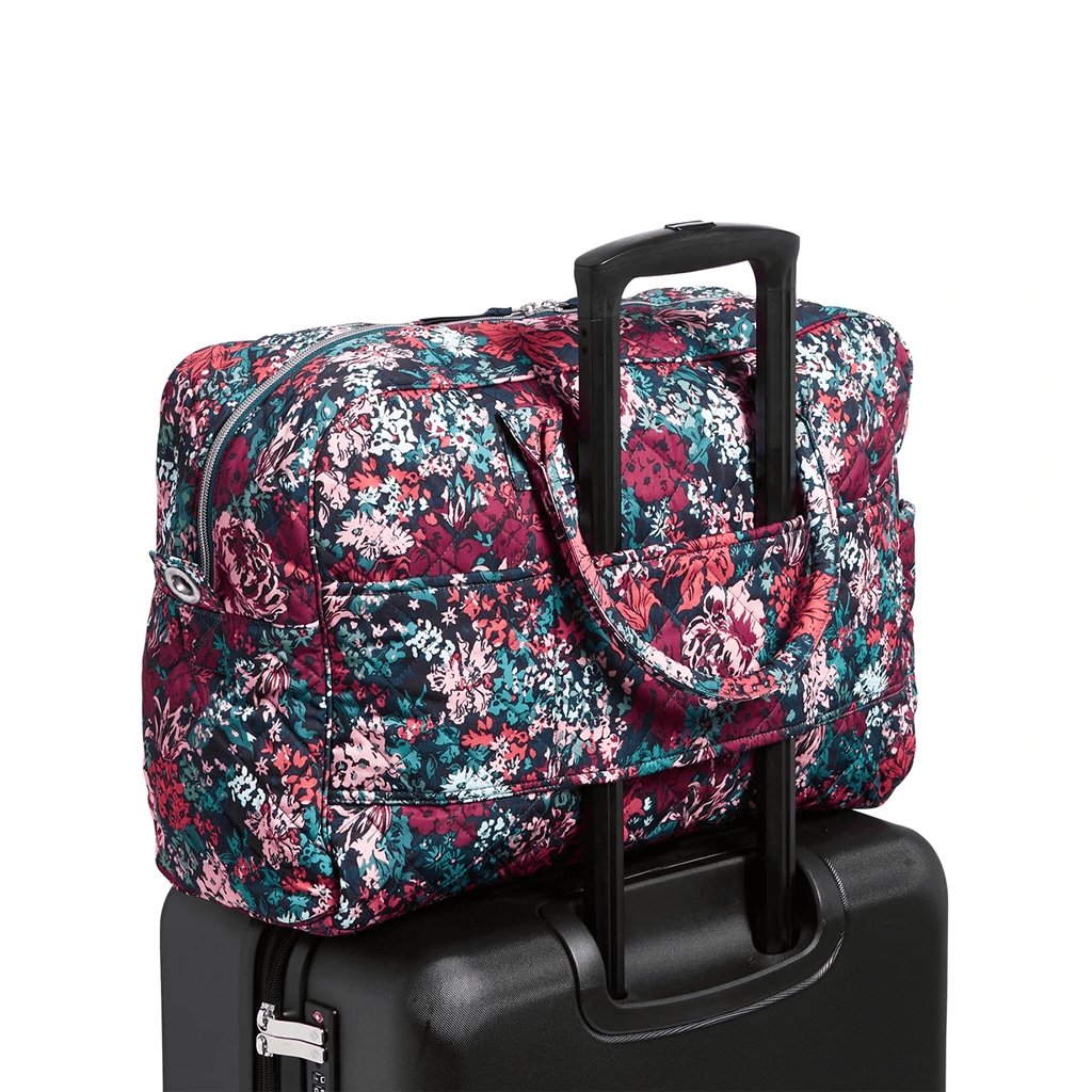 Vera Bradley  Weekender Travel Bag in Cabbage Rose Cabernet