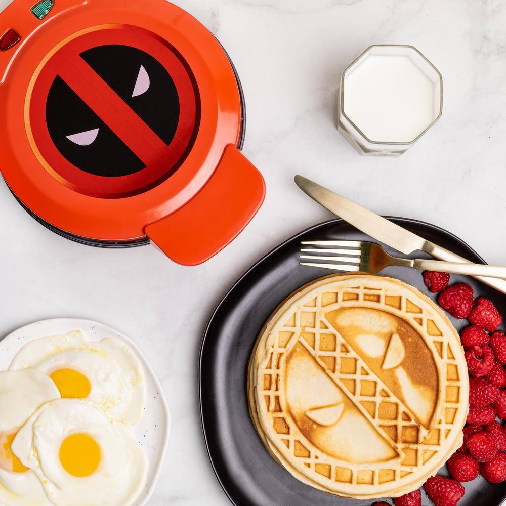 Uncanny Brands 900-Watt Marvel's Deadpool Round Red American Waffle Maker WM1-MVX-DPL