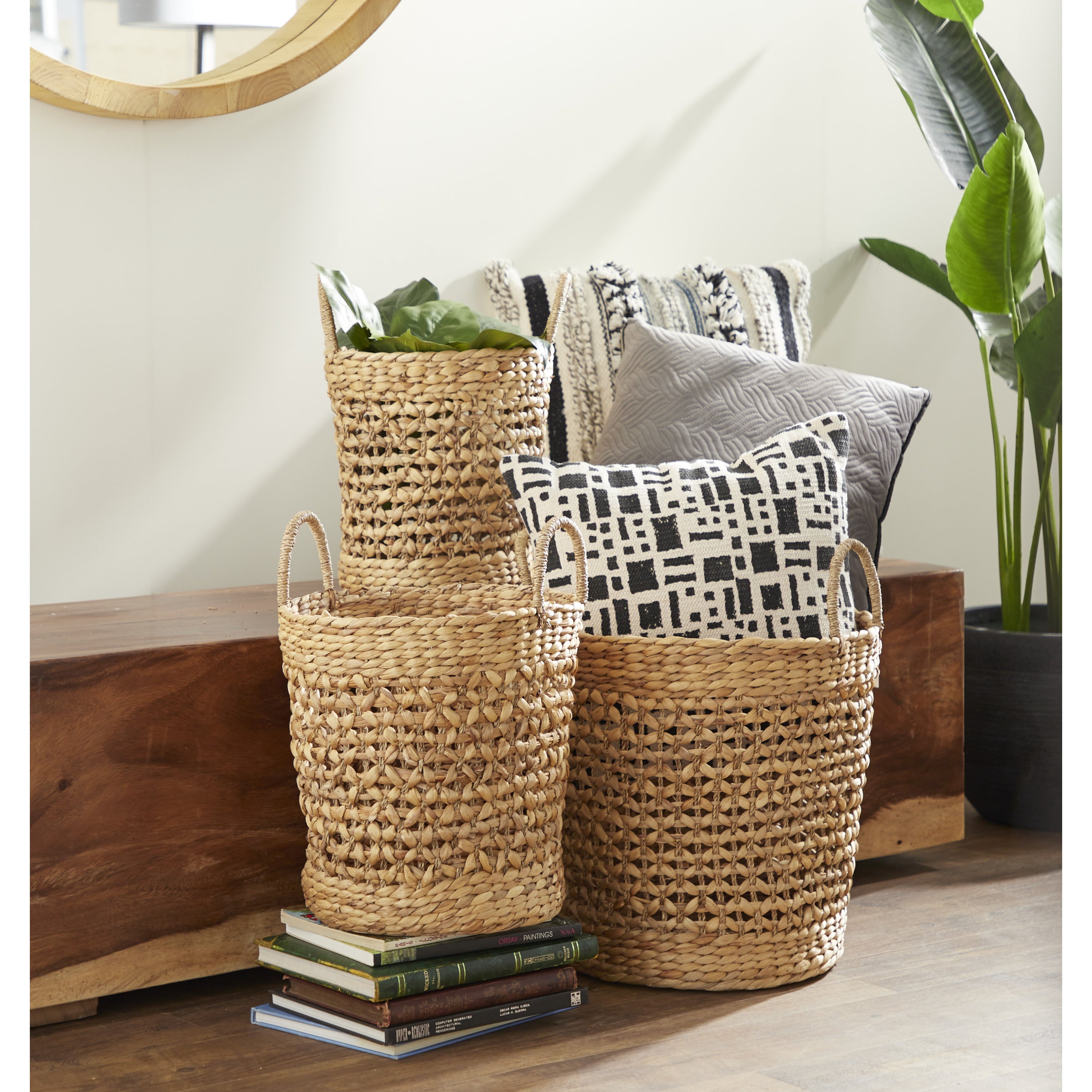 DecMode Coastal Brown Seagrass Woven Storage Basket, Set of 3 21