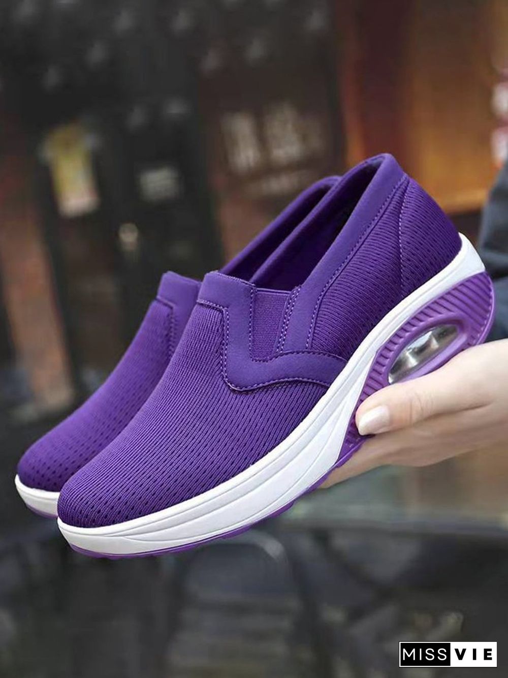 Round Toe Breathable Mesh Flat Heel Shakers Hollow Lightweight Casual Sneakers