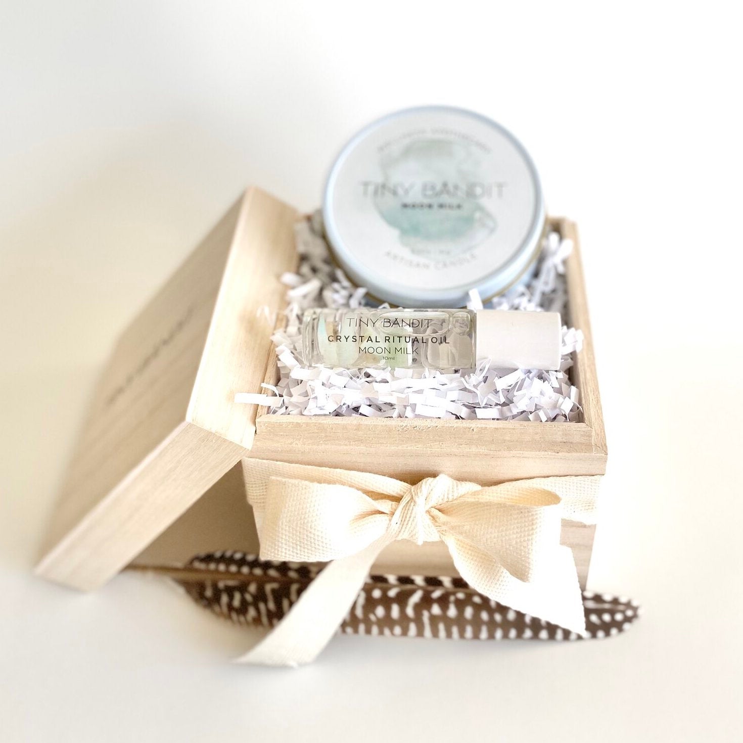 Travel Candle + Crystal Ritual Oil Gift Set