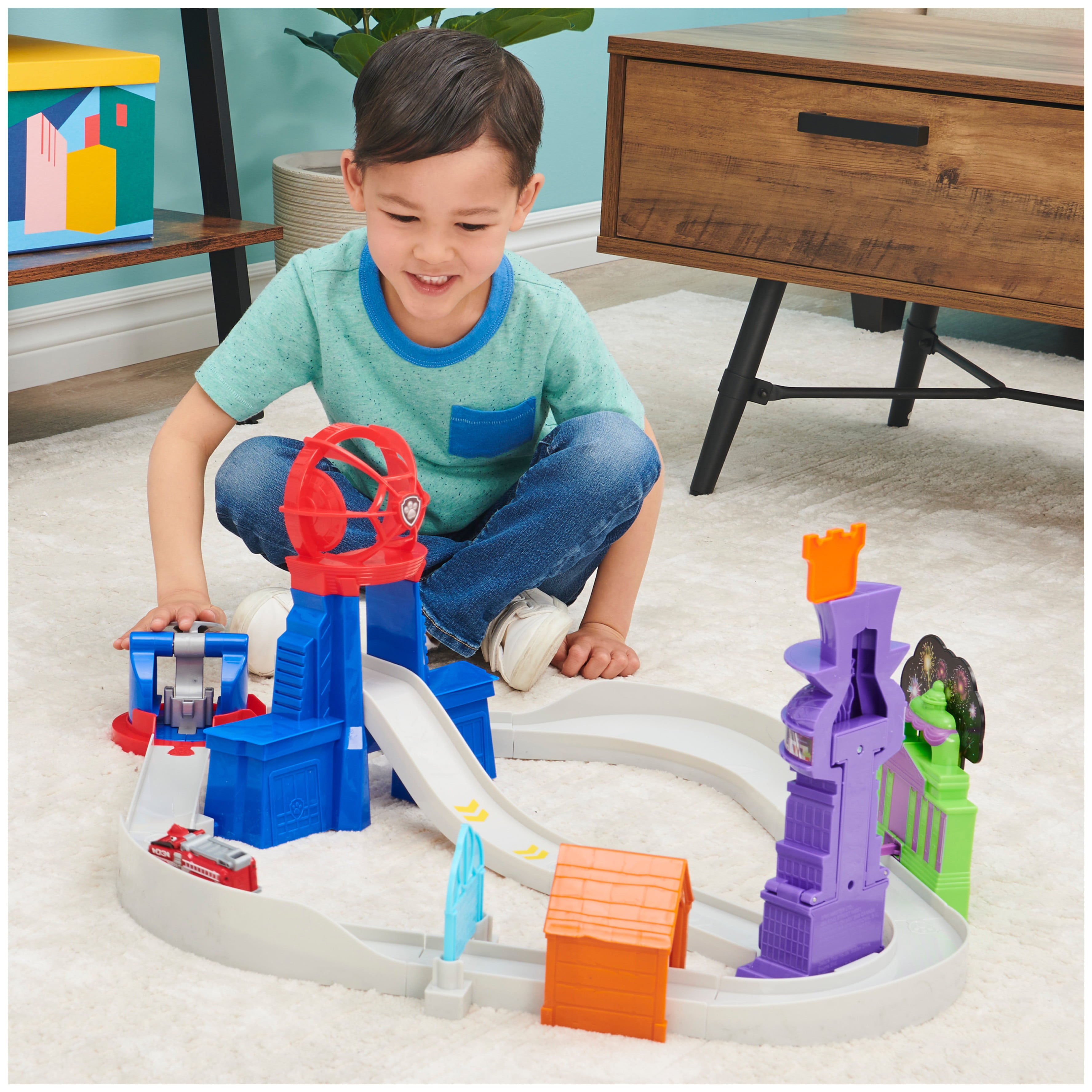 PAW Patrol， True Metal Total City Rescue Vehicle Playset， 1:55 Scale， For Ages 3 and up
