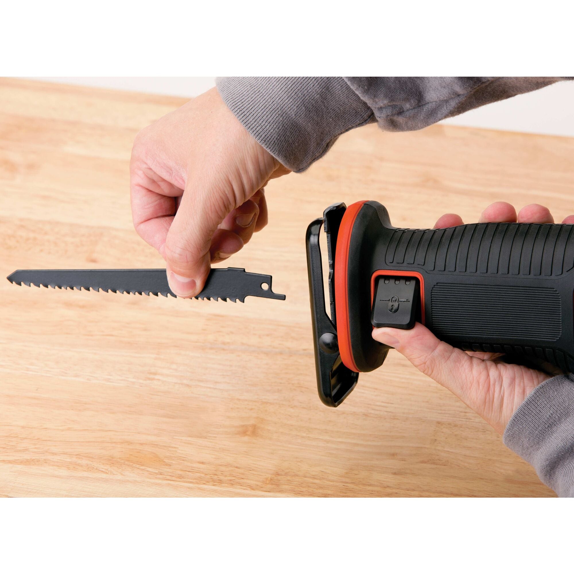 20V MAX* POWERCONNECT™ 7/8 In. Cordless Reciprocating Saw