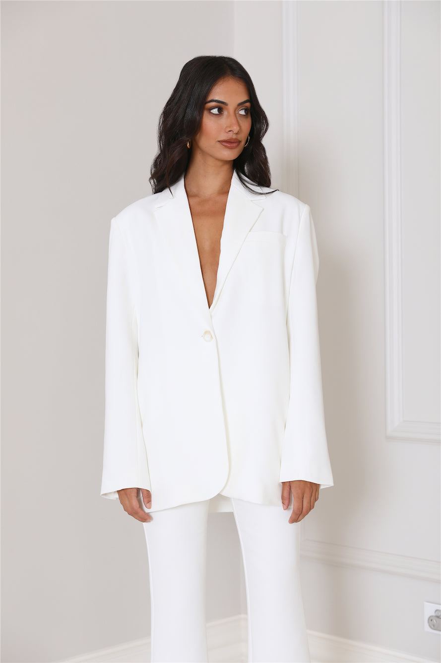 RUNAWAY The Oversized Blazer White