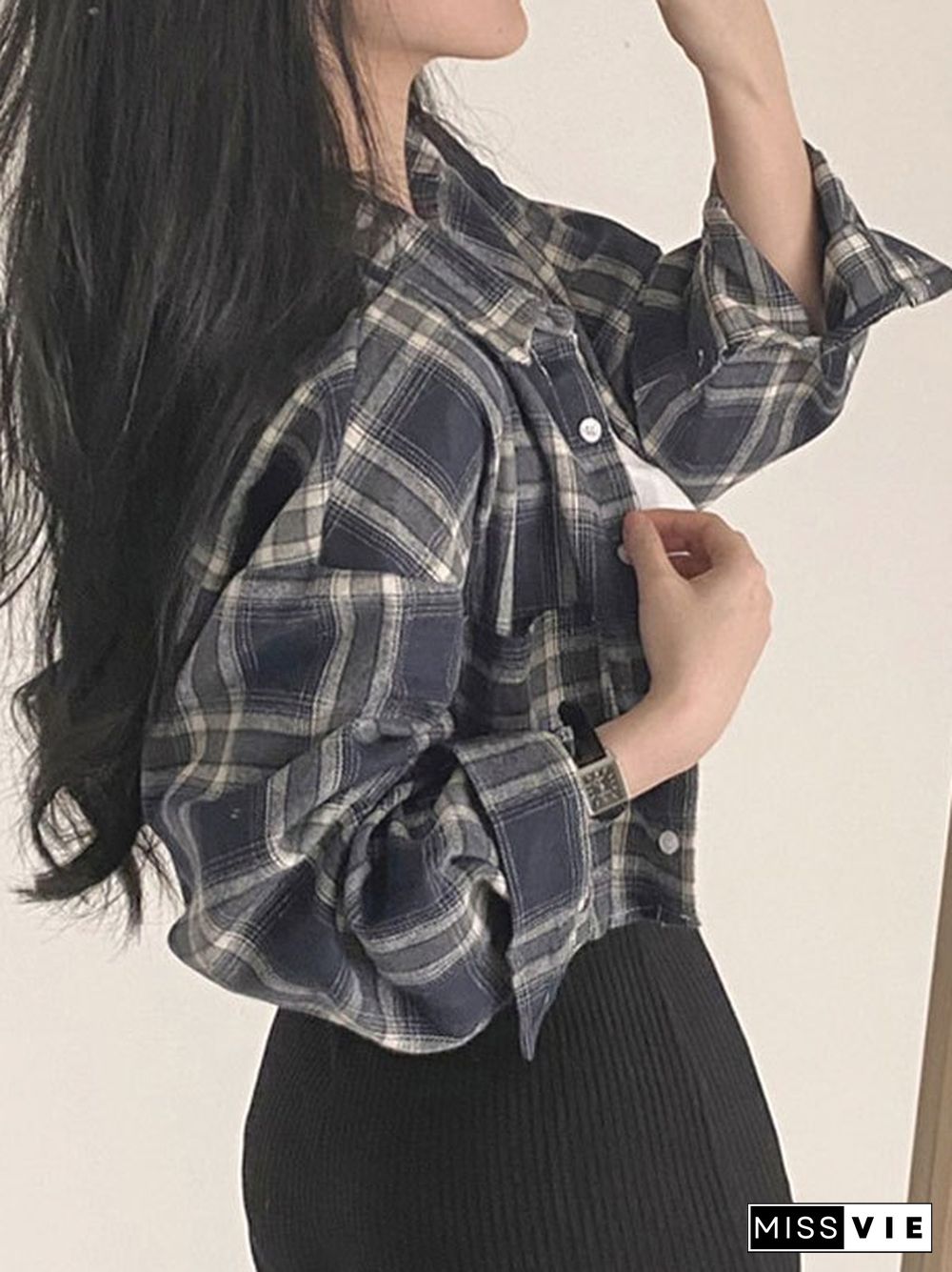 Cropped Long Sleeve Checkered Blouse