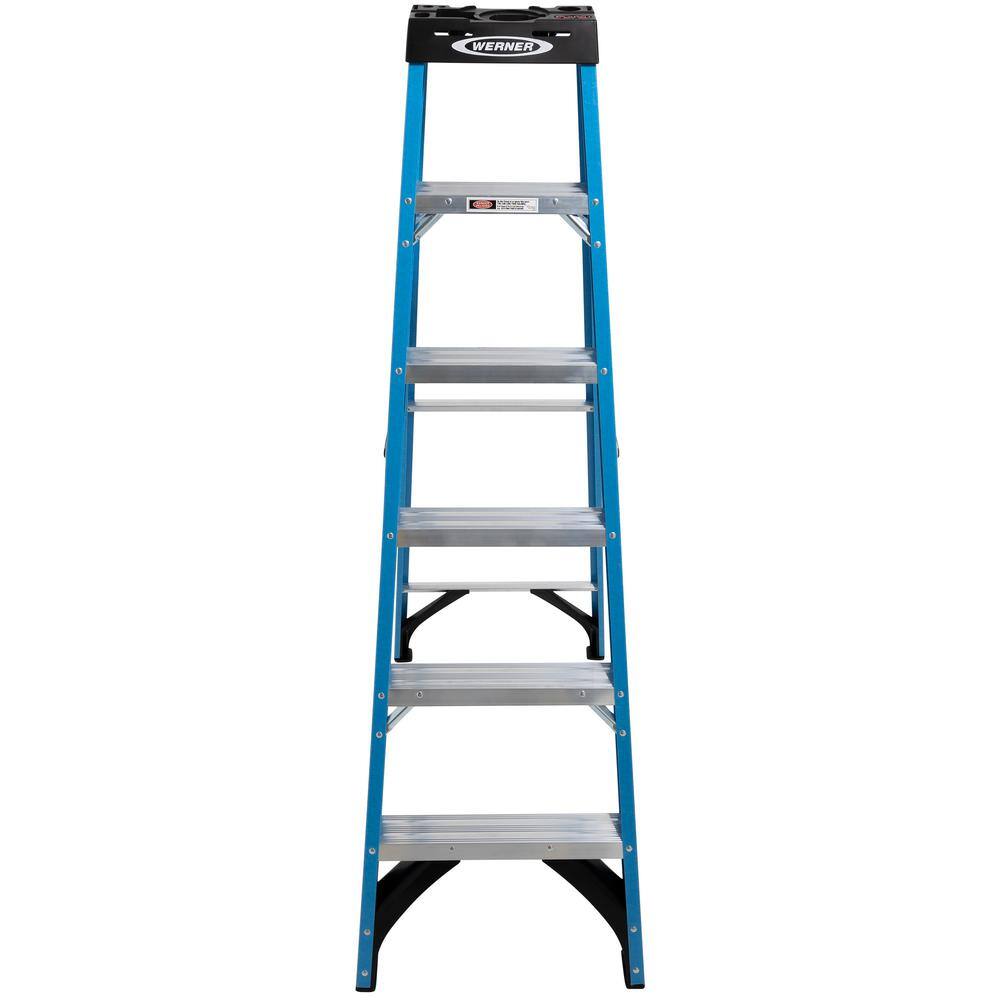 Werner 6 ft. Fiberglass Step Ladder with 250 lb. Load Capacity Type I Duty Rating FS106